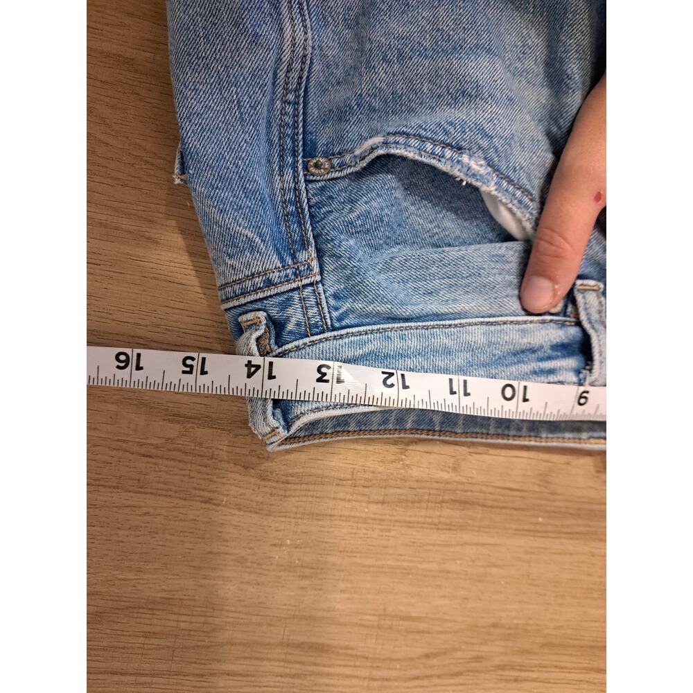 American Eagle Women's Distressed Jeans Highest Rise Mom Jean W28 - Picture 6 of 6